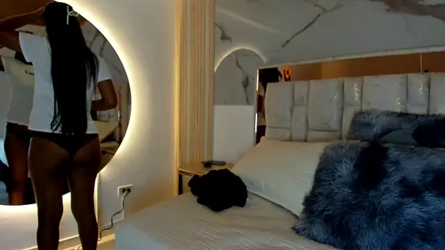 Naughty  Mom online show from 06/19/26, 01:06