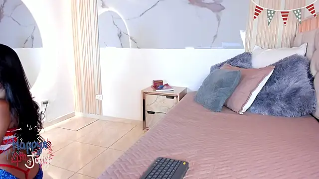 Naughty  Mom online show from 07/04/26, 10:36