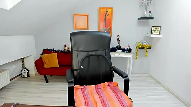 LollaGirl online show from 01/07/26, 04:28