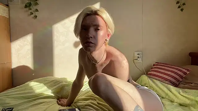 Snapshot of Uvshiba chatting on 03/22/25, 01:19 Uvshiba online show from 03/22/25, 01:19