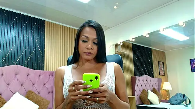 BARBIE BROWNN online show from 01/18/26, 02:20