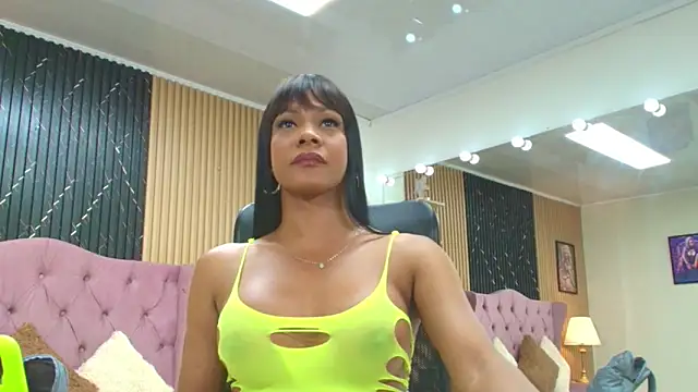 BARBIE BROWNN online show from 11/12/25, 01:59