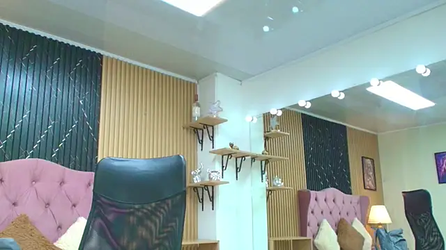 BARBIE BROWNN online show from 11/15/25, 01:59