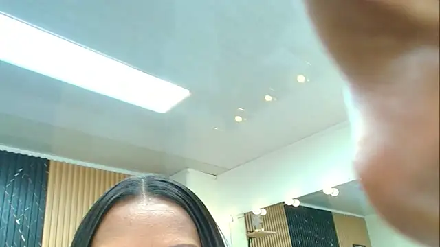 BARBIE BROWNN online show from 01/13/26, 01:59