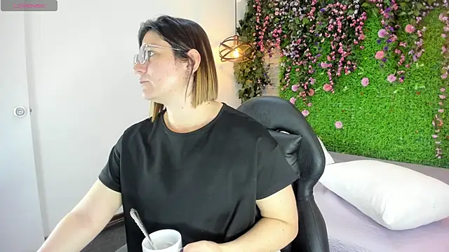 SarahDeyvis online show from 01/16/26, 03:49