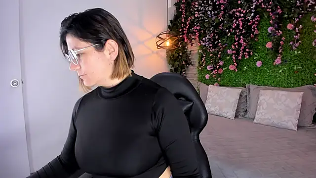 SarahDeyvis online show from 01/13/26, 01:26