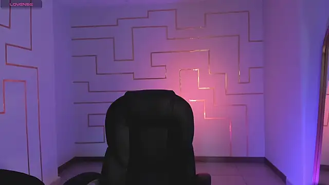 EveBensonX online show from 11/07/25, 01:04