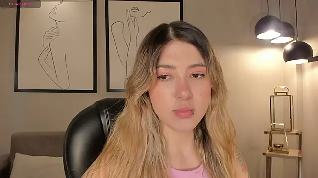 EveBensonX online show from 04/12/26, 06:00