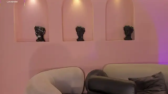 EveBensonX online show from 10/10/25, 07:58