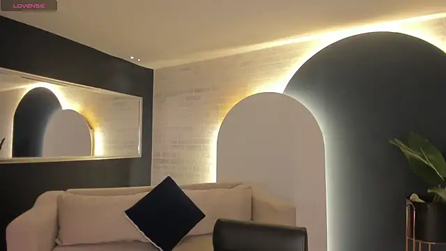 EveBensonX online show from 04/03/26, 06:36