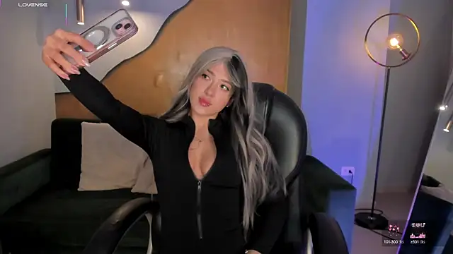 EveBensonX online show from 10/08/25, 12:50