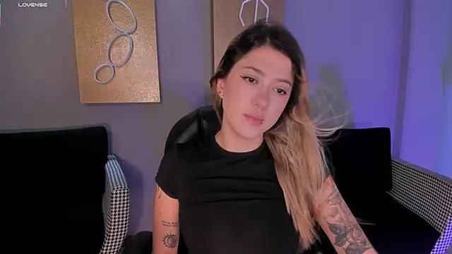 EveBensonX online show from 09/30/25, 12:22