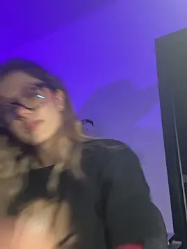 Snapshot of EveBensonX chatting on 02/13/26, 01:16 EveBensonX online show from 02/13/26, 01:16