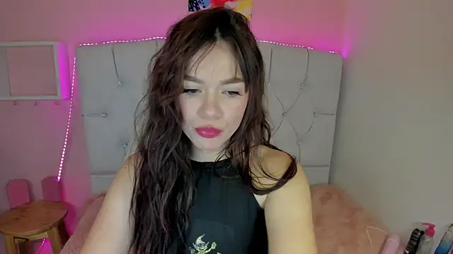 18candys online show from 02/19/25, 01:18