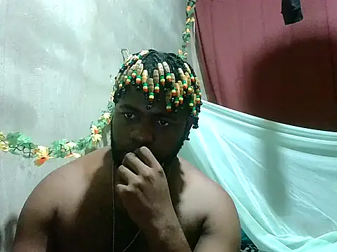 2ocmaxi online show from 05/01/26, 02:44