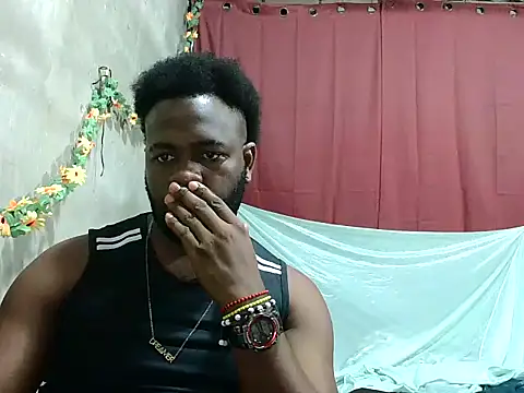 2ocmaxi online show from 04/08/26, 02:13