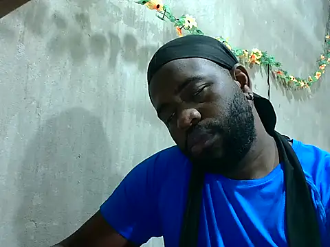 2ocmaxi online show from 11/24/25, 08:20