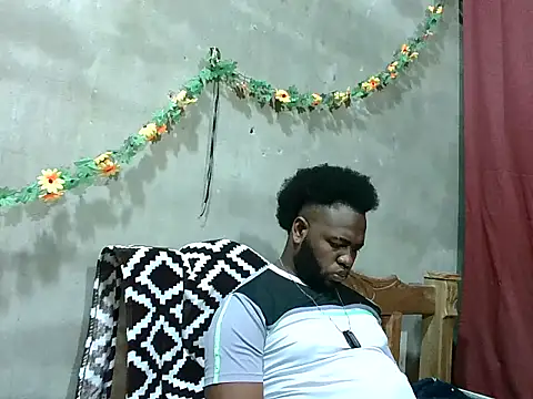 2ocmaxi online show from 04/03/26, 02:29