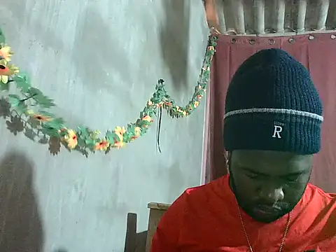 2ocmaxi online show from 12/19/25, 07:27