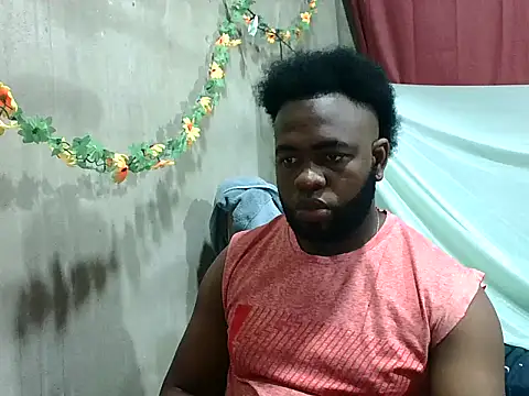 2ocmaxi online show from 04/12/26, 01:31