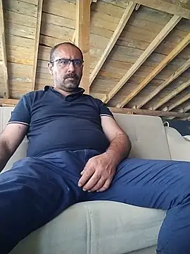 Snapshot of masculine_bear_daddy chatting on 05/31/26, 02:12 masculine bear daddy online show from 05/31/26, 02:12