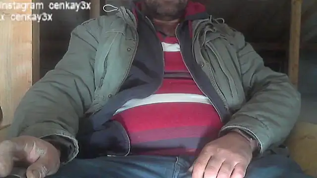 Snapshot of masculine_bear_daddy chatting on 01/13/25, 05:33 masculine bear daddy online show from 01/13/25, 05:33