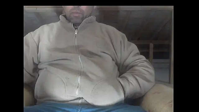 Snapshot of masculine_bear_daddy chatting on 01/08/25, 05:37 masculine bear daddy online show from 01/08/25, 05:37