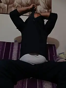 masculine bear daddy online show from 12/17/25, 05:07