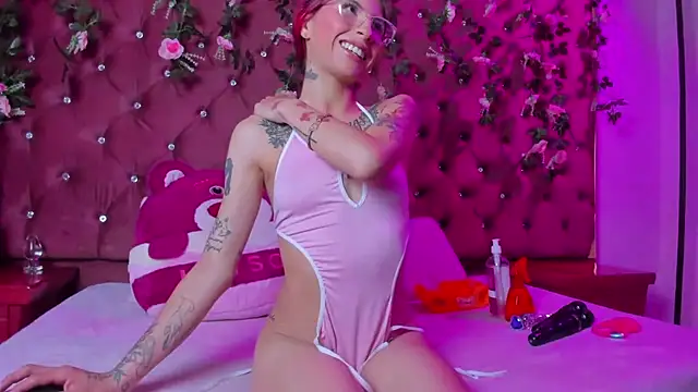 luna miler  online show from 03/28/26, 12:50