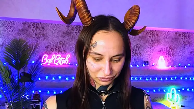 Snapshot of Cool_Freak_ chatting on 02/08/25, 11:12 Cool Freak online show from 02/08/25, 11:12