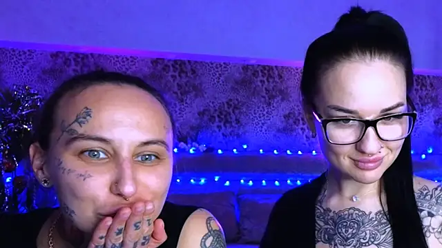 Snapshot of Cool_Freak_ chatting on 12/24/24, 03:26 Cool Freak online show from 12/24/24, 03:26