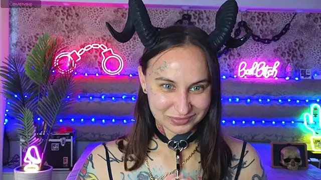 Cool Freak  online show from 06/07/26, 10:09