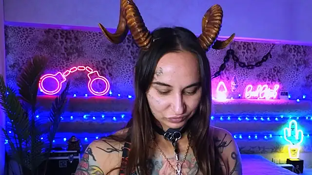 Snapshot of Cool_Freak_ chatting on 09/27/25, 10:21 Cool Freak online show from 09/27/25, 10:21