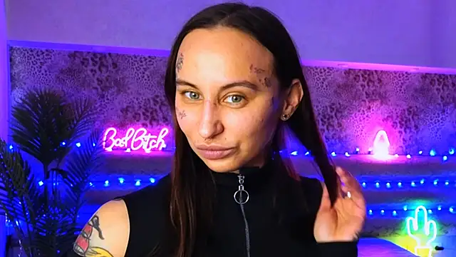 Snapshot of Cool_Freak_ chatting on 01/18/25, 10:17 Cool Freak online show from 01/18/25, 10:17