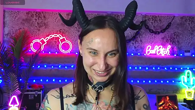 Cool Freak  online show from 05/15/26, 10:02