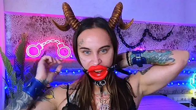 Snapshot of Cool_Freak_ chatting on 10/02/25, 09:45 Cool Freak online show from 10/02/25, 09:45