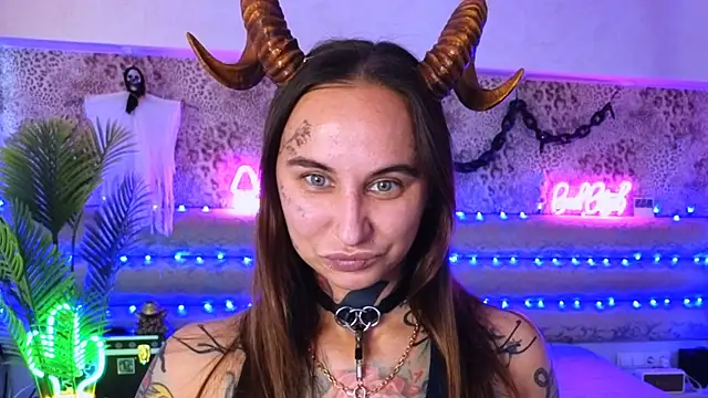 Snapshot of Cool_Freak_ chatting on 09/20/25, 10:42 Cool Freak online show from 09/20/25, 10:42