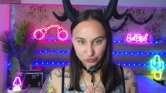 Cool Freak  online show from 06/26/26, 10:21