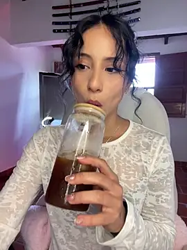 Ale Lewis online show from 03/19/26, 10:10