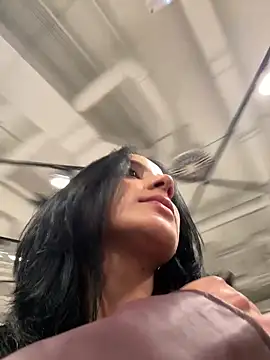 Ale Lewis online show from 11/03/25, 01:26