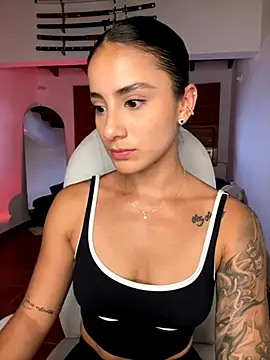 Ale Lewis online show from 10/07/25, 10:33