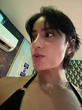 Ale Lewis online show from 06/30/26, 07:36