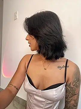 Ale Lewis online show from 02/16/25, 03:27