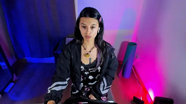 NanaRott online show from 11/24/25, 11:27