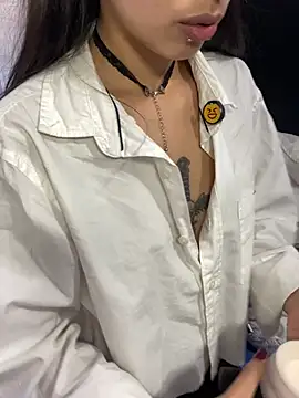 Snapshot of NanaRott chatting on 02/10/26, 07:46 NanaRott online show from 02/10/26, 07:46