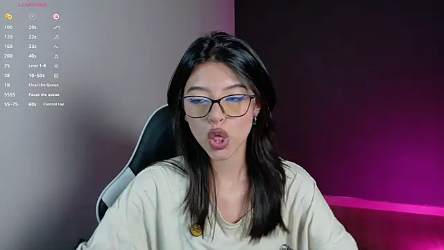 Snapshot of NanaRott chatting on 07/17/26, 01:36 NanaRott online show from 07/17/26, 01:36