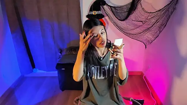 NanaRott online show from 10/27/25, 10:44