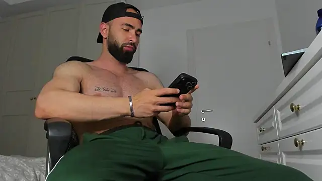 MichaelMasterss online show from 05/19/26, 08:16
