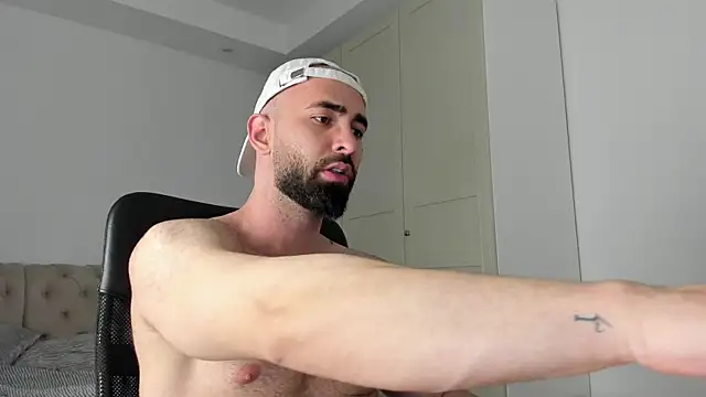 MichaelMasterss online show from 04/17/26, 09:06