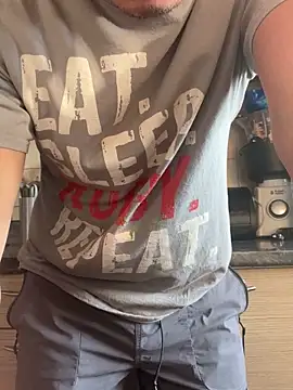 bigbrown- online show from 03/09/25, 04:22